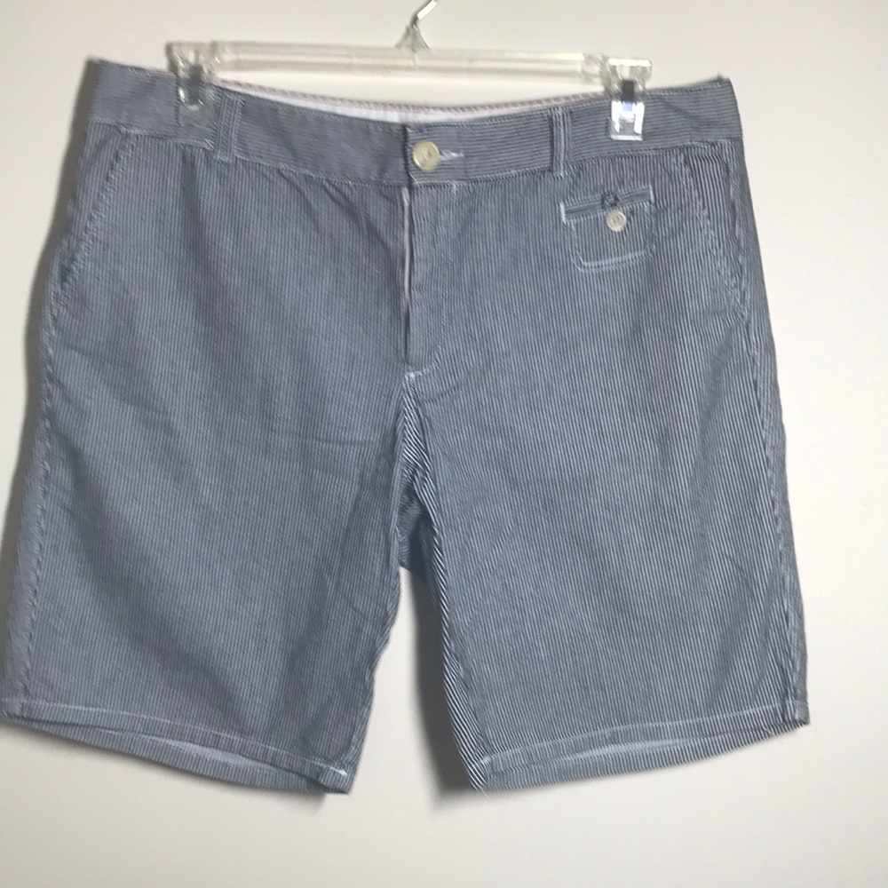 Vintage New DOCKERS Bermuda Shorts 16 blue white Railroad stripes slimming